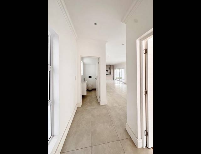 3 BEDROOM HOUSE FOR SALE IN BRYANSTON